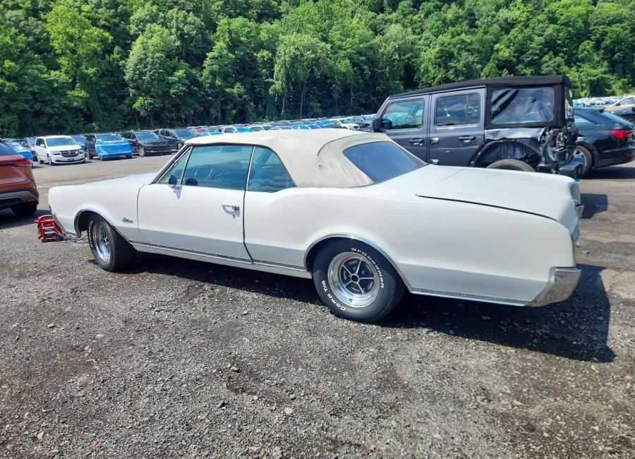 Salvage 1967 Oldsmobile Cutlass  in White