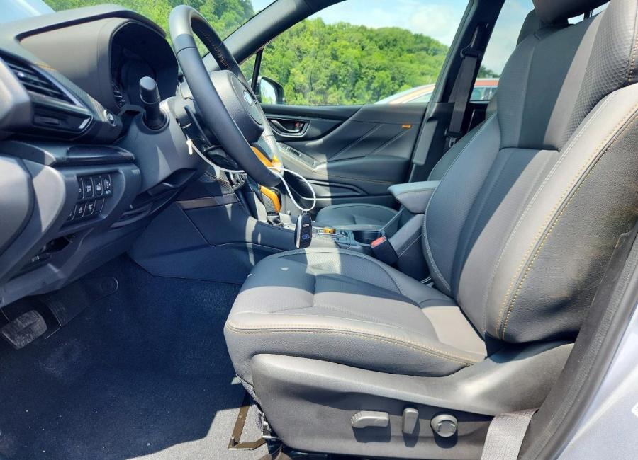Salvage 2025 Subaru Forester Wilderness in Silver