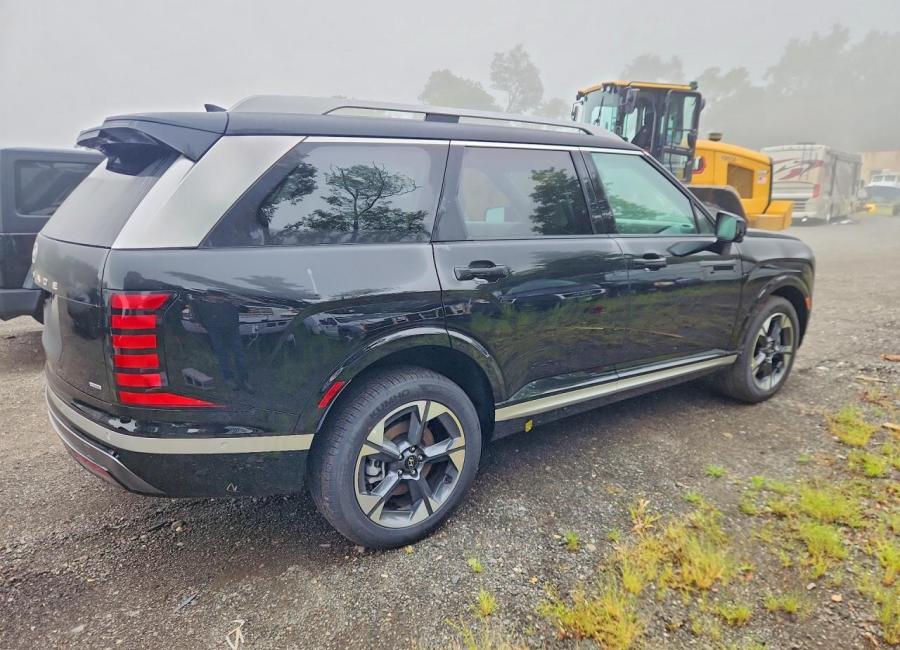 Salvage 2026 Hyundai Palisade Limited in Black