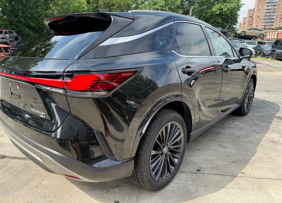 Salvage 2025 Lexus Rx350 H in Black