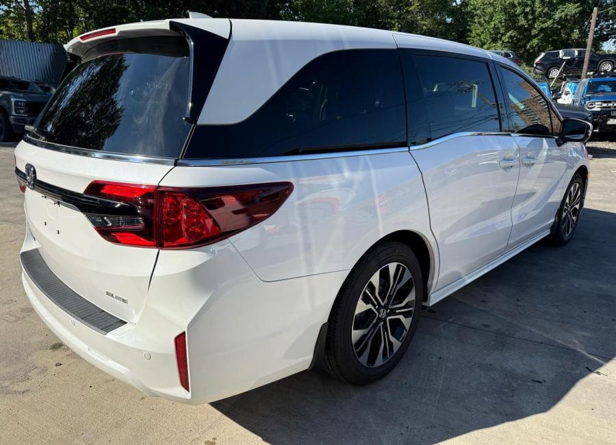 Salvage 2026 Honda Odyssey Elite in White