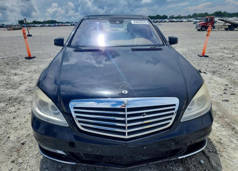 Salvage 2013 Mercedes Benz S 550 4matic in Black