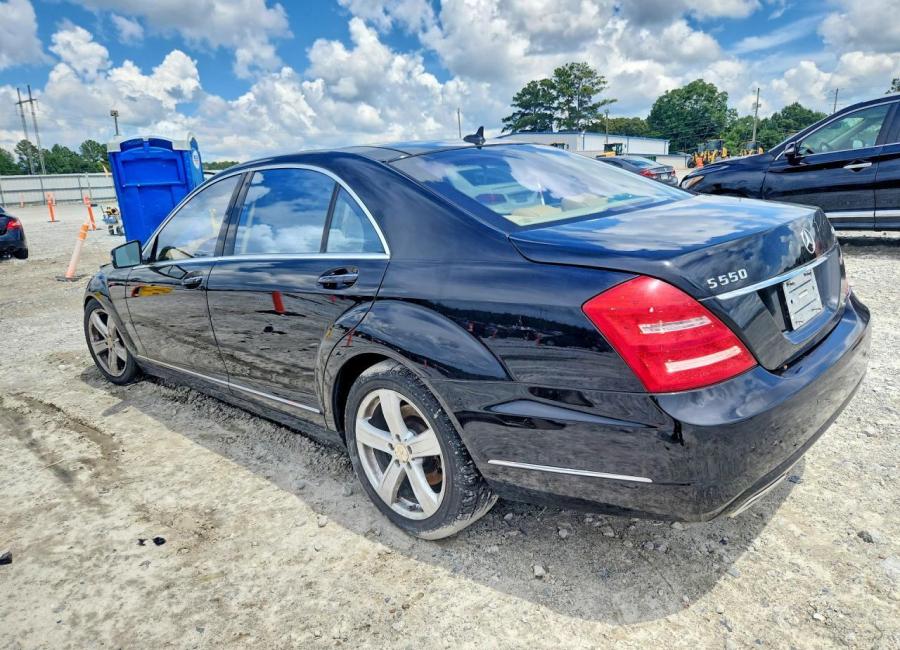 Salvage 2013 Mercedes Benz S 550 4matic in Black