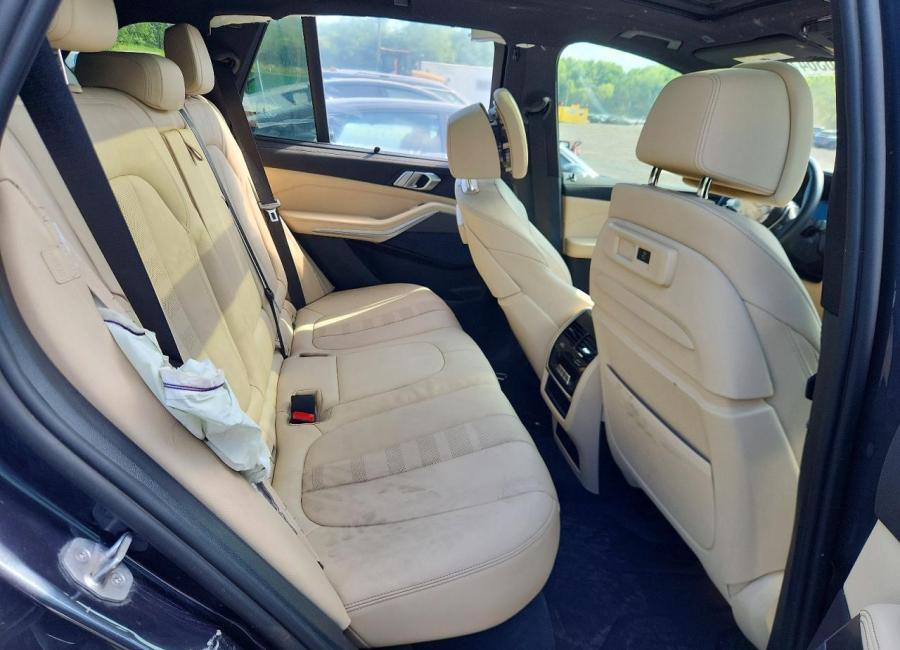 Salvage 2022 Bmw X5 Xdrive40i in Black