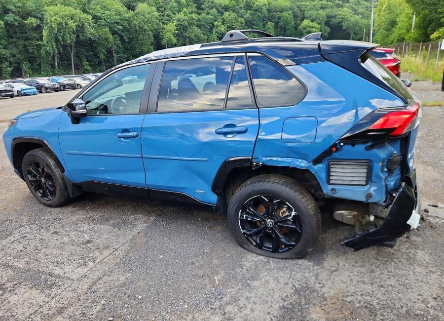 Salvage 2024 Toyota Rav4 Xse in Blue