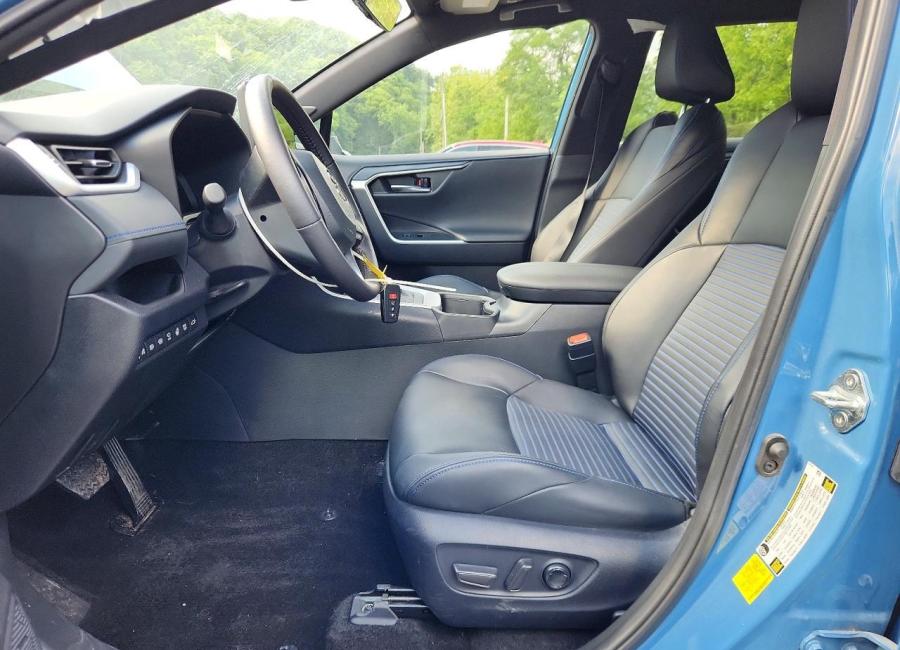 Salvage 2024 Toyota Rav4 Xse in Blue