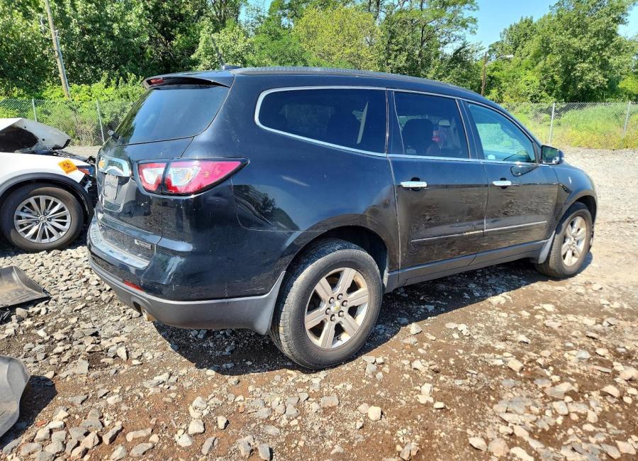 Salvage 2017 Chevrolet Traverse Premier in Black