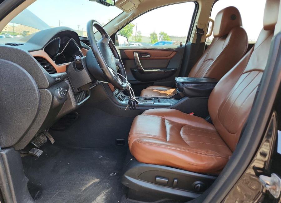 Salvage 2017 Chevrolet Traverse Premier in Black