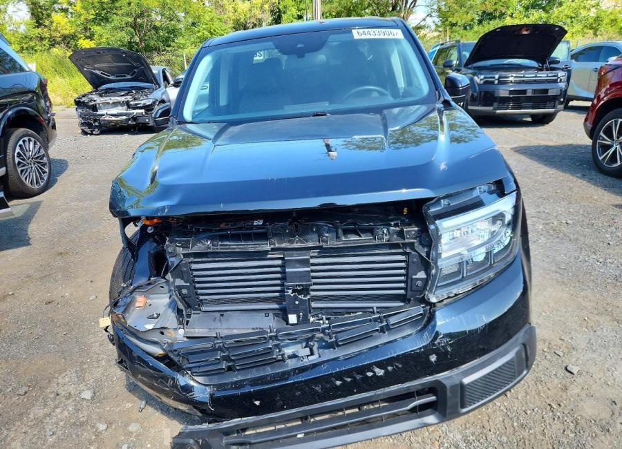 Salvage 2024 Ford Maverick Lariat in Black