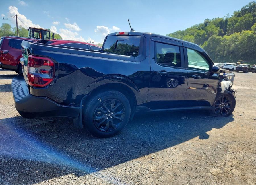 Salvage 2024 Ford Maverick Lariat in Black