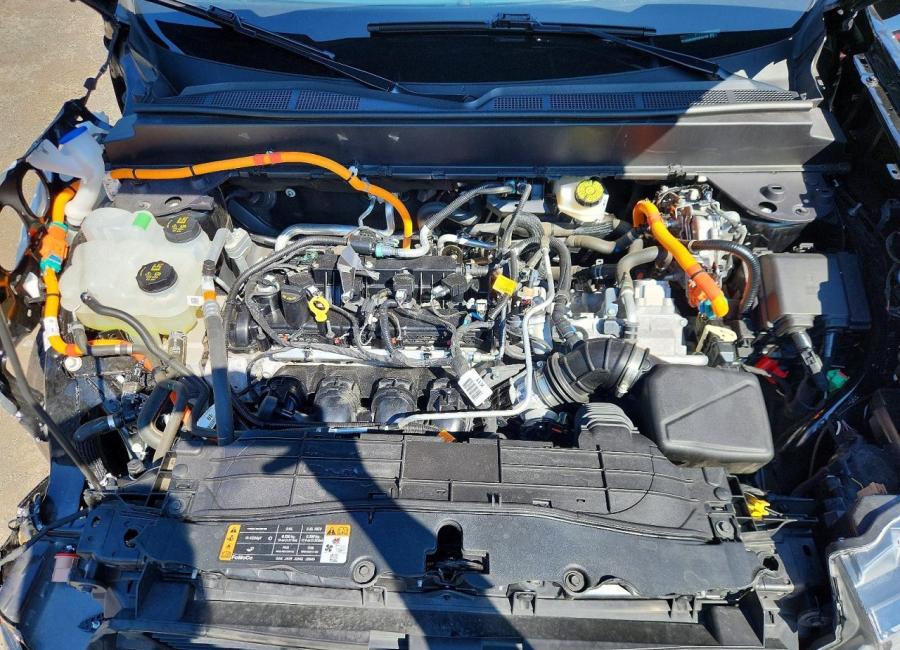 Salvage 2024 Ford Maverick Lariat in Black