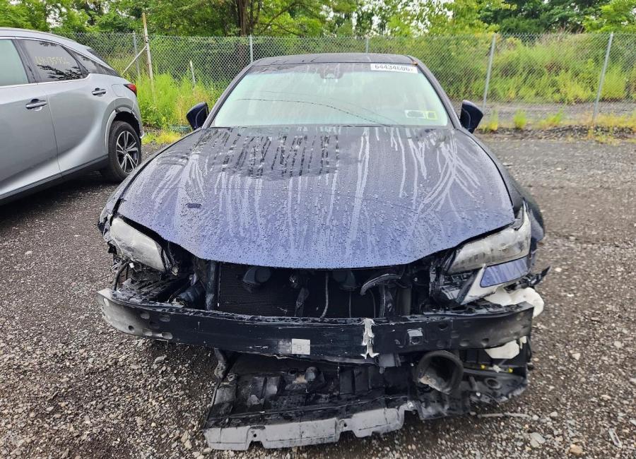 Salvage 2019 Lexus Gs 350  in Blue