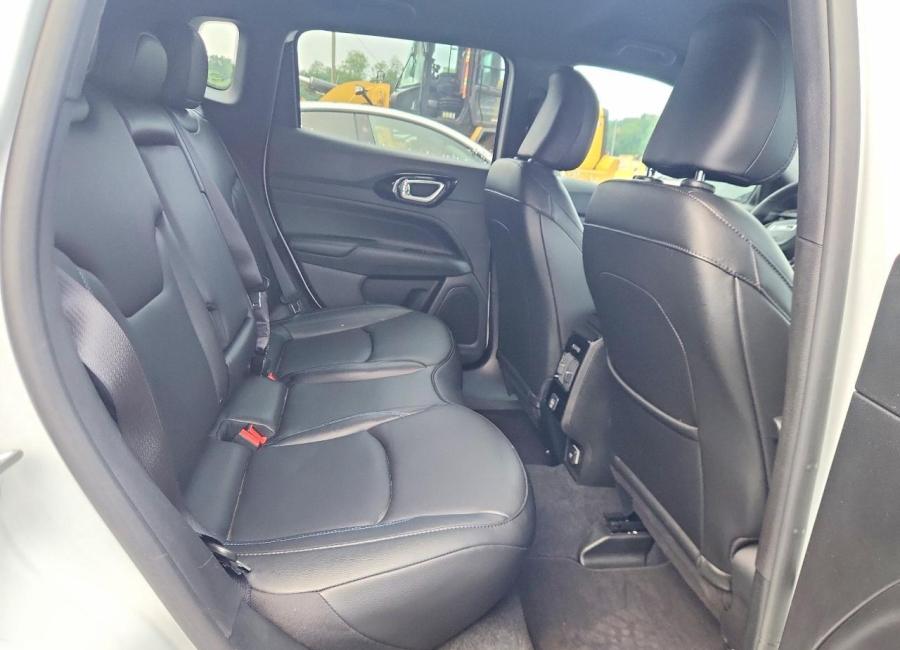 Salvage 2026 Jeep Compass Limited in White