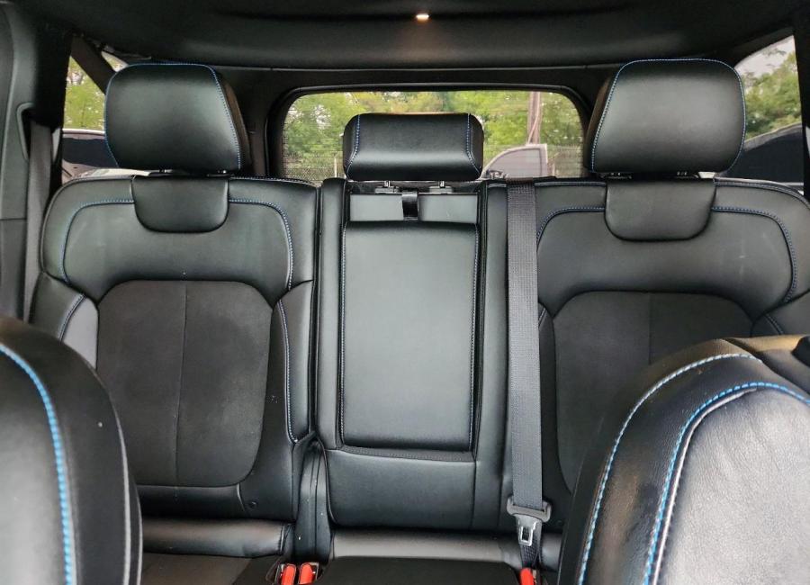 Salvage 2022 Jeep Grand Cherokee Trailhawk 4xe in Silver