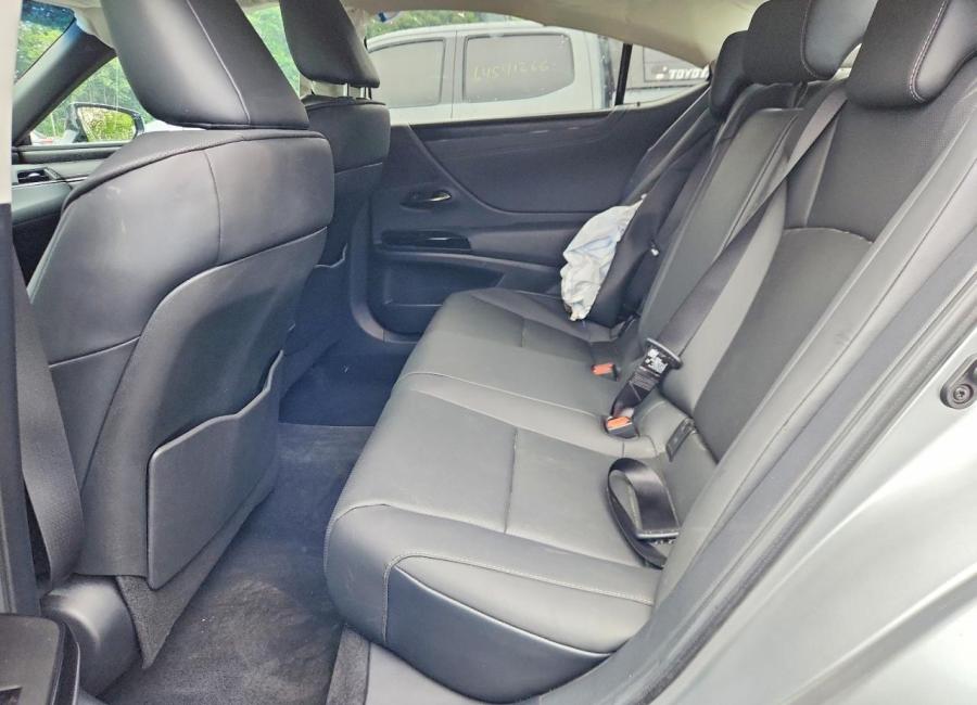 Salvage 2025 Lexus Es 350 F Sport in Gray