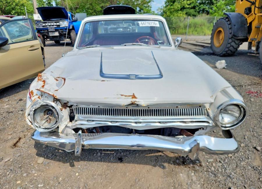 Salvage 1964 Dodge Dart  in White