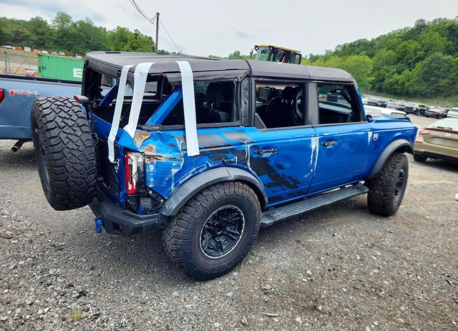 Salvage 2024 Ford Bronco  in Blue