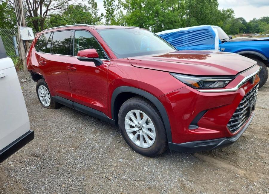 Salvage 2026 Toyota Grand Highlander Xle in Burgundy