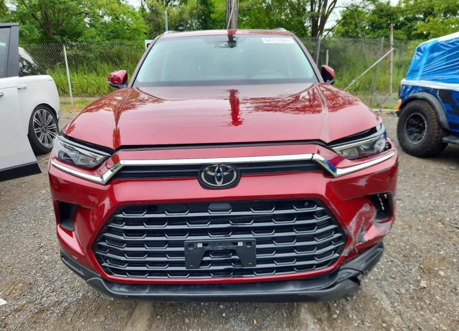 Salvage 2026 Toyota Grand Highlander Xle in Burgundy