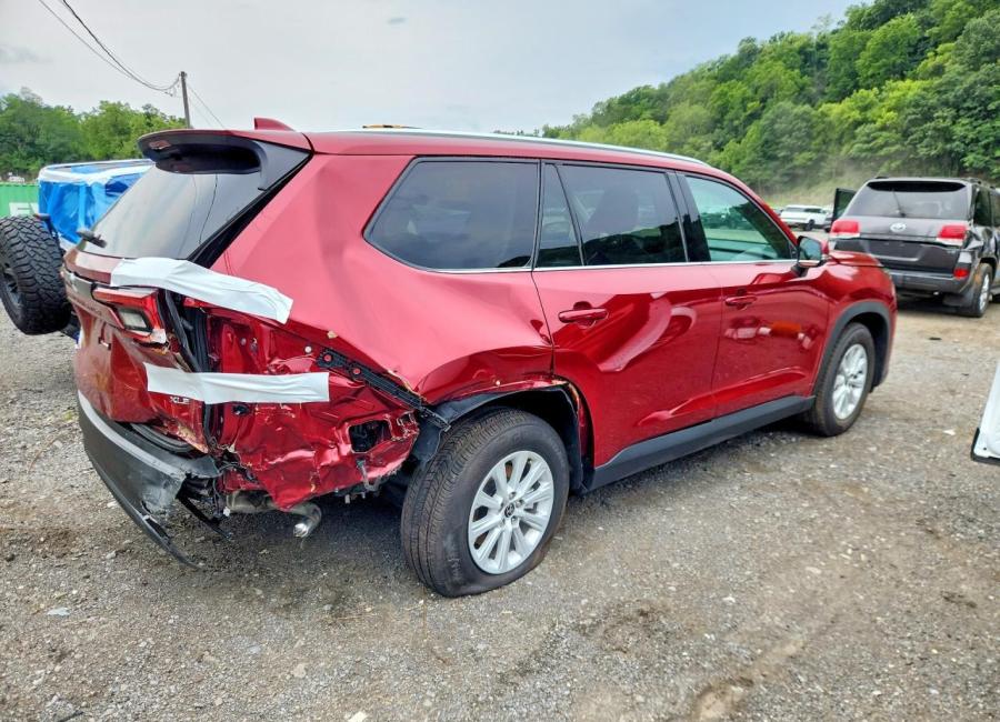 Salvage 2026 Toyota Grand Highlander Xle in Burgundy