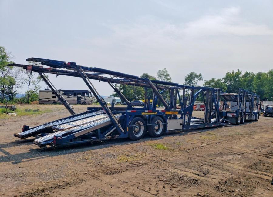 Salvage 2007 Peterbilt 379  in Gray