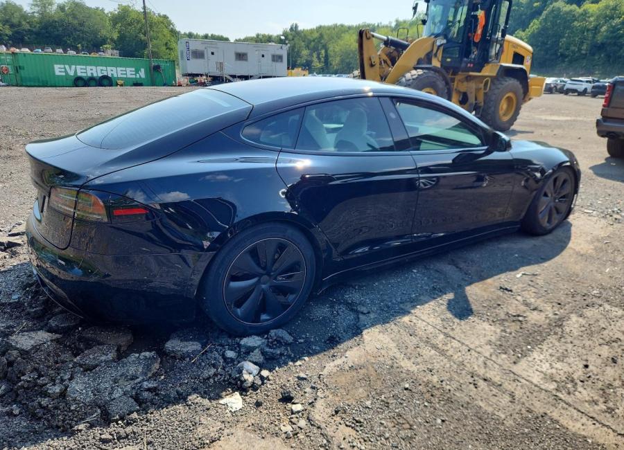 Salvage 2024 Tesla Model S  in Black