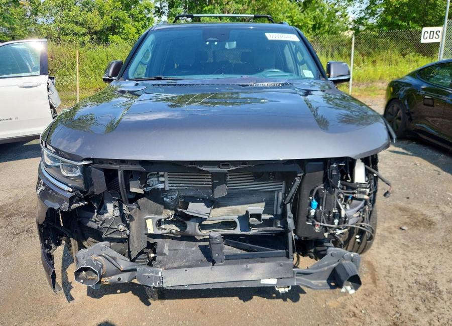 Salvage 2022 Jeep Grand Wagoneer Series Ii in Gray