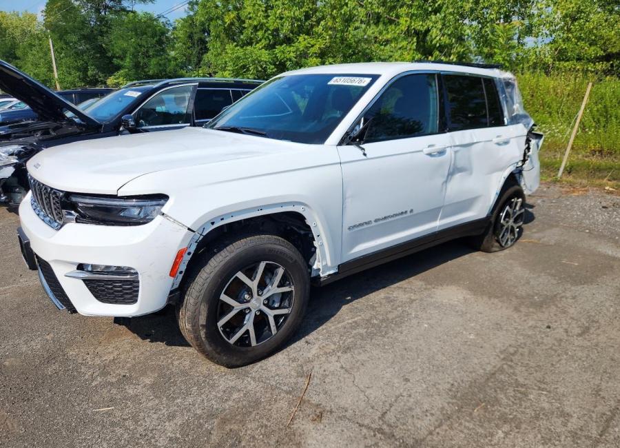 Salvage 2025 Jeep Grand Cherokee Limited in White