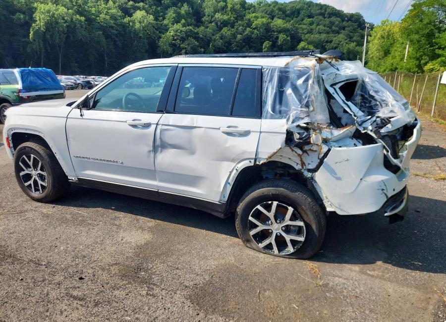 Salvage 2025 Jeep Grand Cherokee Limited in White