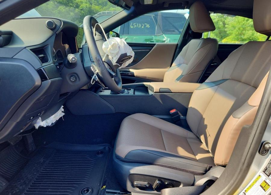 Salvage 2025 Lexus Es 350  in Silver