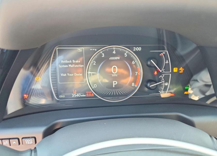 Salvage 2025 Lexus Es 350  in Silver