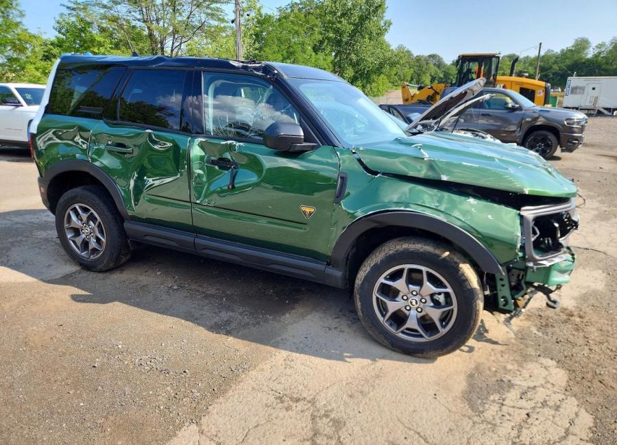 Salvage 2024 Ford Bronco Sport Badlands in Green