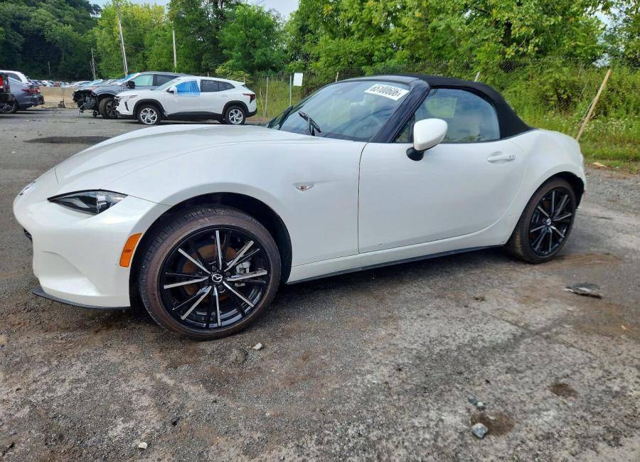Salvage 2026 Mazda Mx-5 Miata Grand Touring in White