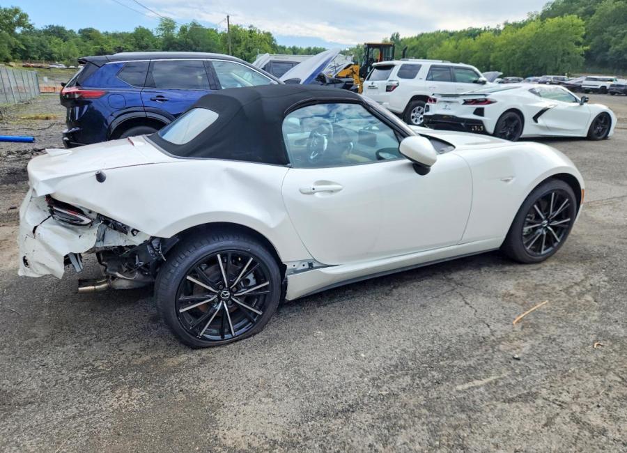 Salvage 2026 Mazda Mx-5 Miata Grand Touring in White