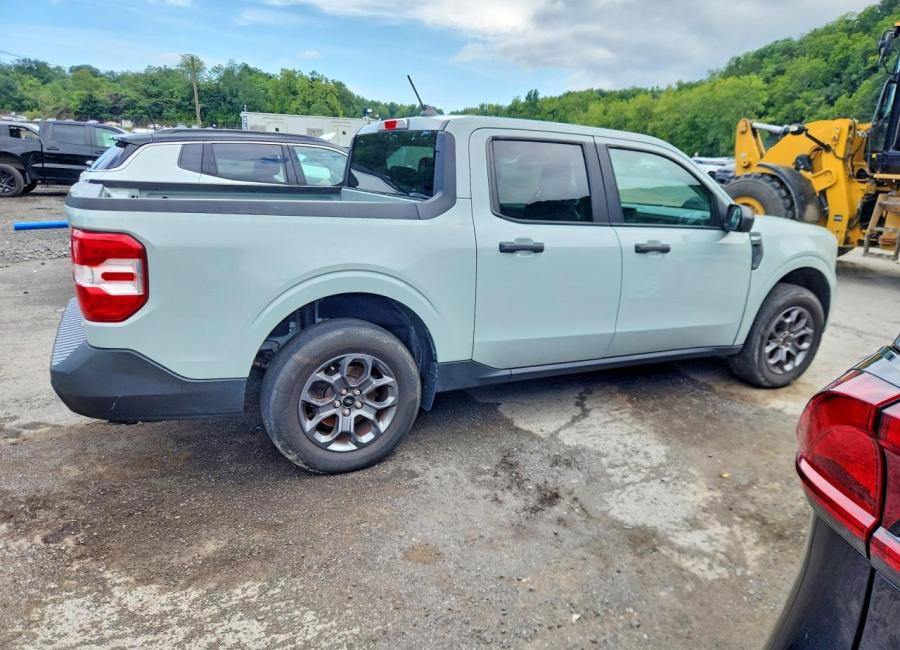 Salvage 2022 Ford Maverick Xl in Green