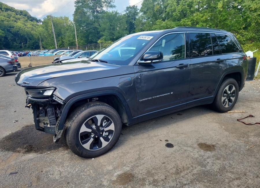 Salvage 2024 Jeep Grand Cherokee Limited 4xe in Gray