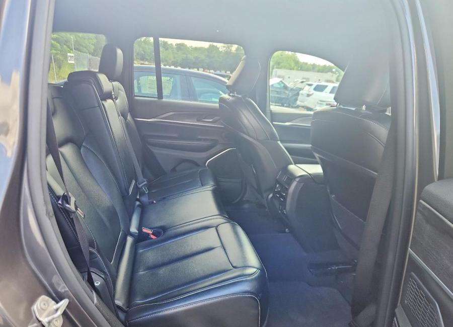 Salvage 2024 Jeep Grand Cherokee Limited 4xe in Gray
