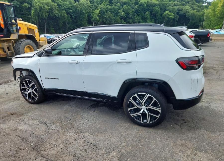 Salvage 2024 Jeep Compass Limited in White