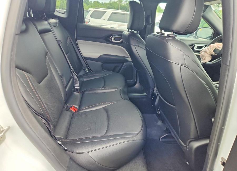 Salvage 2024 Jeep Compass Limited in White