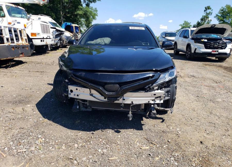 Salvage 2023 Toyota Camry Se in Black