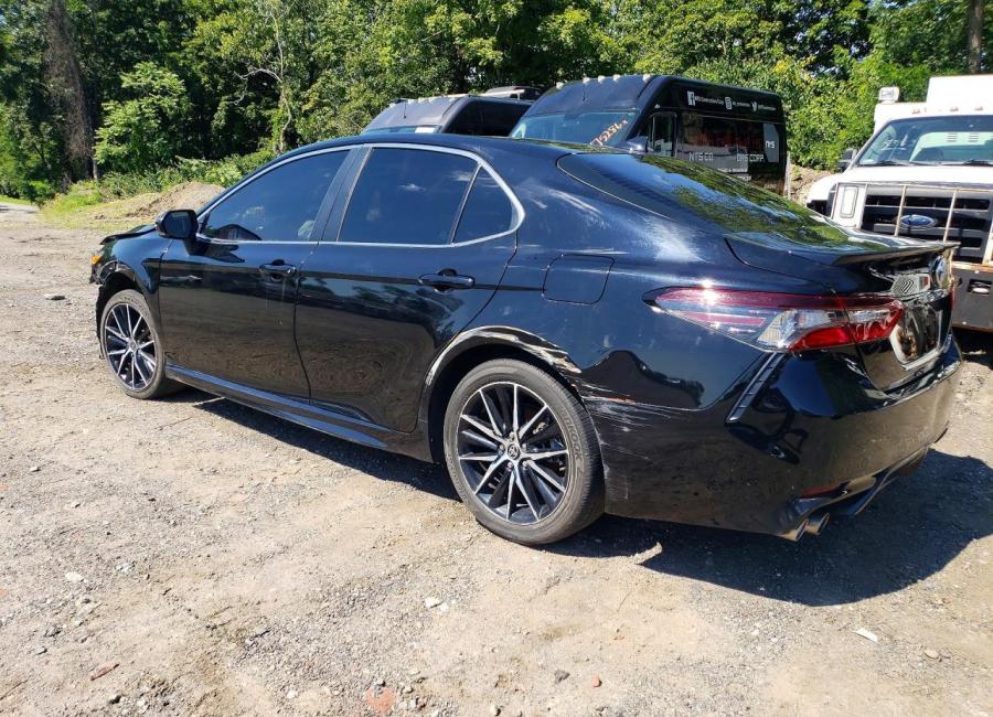 Salvage 2023 Toyota Camry Se in Black