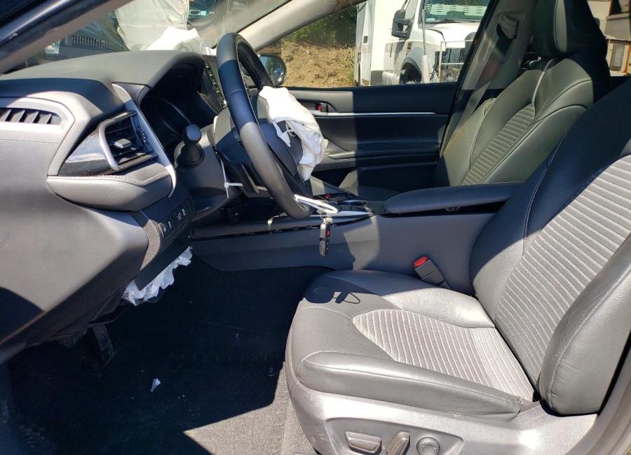 Salvage 2023 Toyota Camry Se in Black