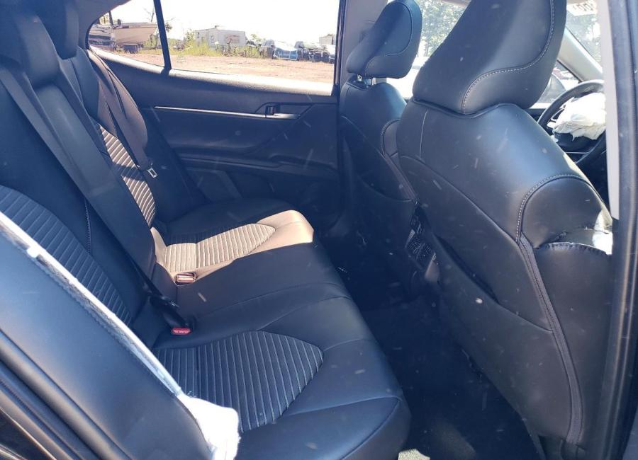 Salvage 2023 Toyota Camry Se in Black