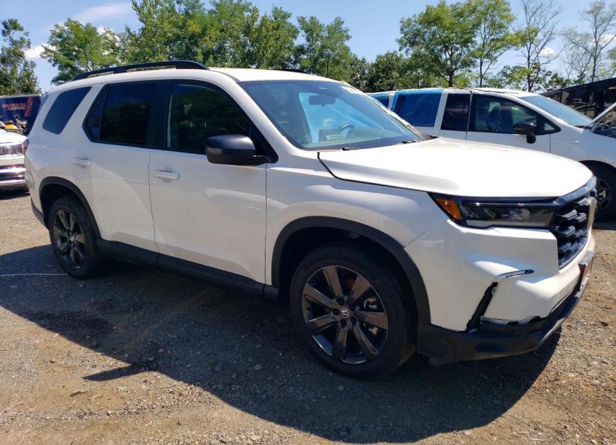Salvage 2025 Honda Pilot Sport in White