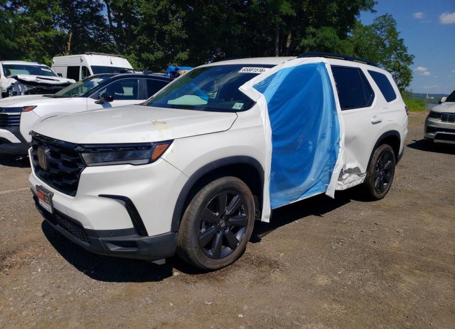 Salvage 2025 Honda Pilot Sport in White
