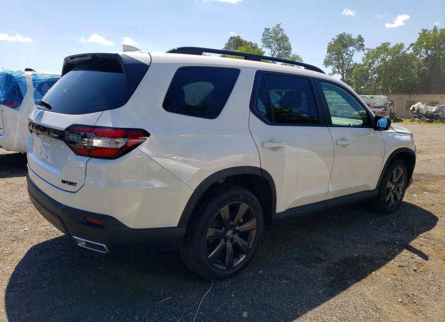 Salvage 2025 Honda Pilot Sport in White