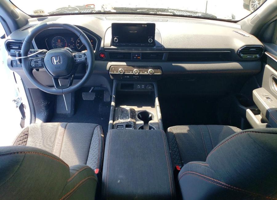 Salvage 2025 Honda Pilot Sport in White