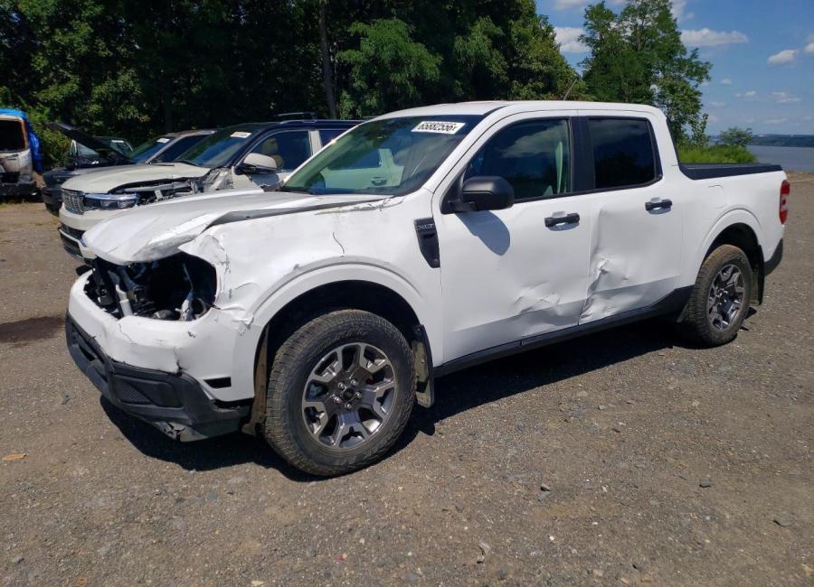 Salvage 2024 Ford Maverick Xlt in White