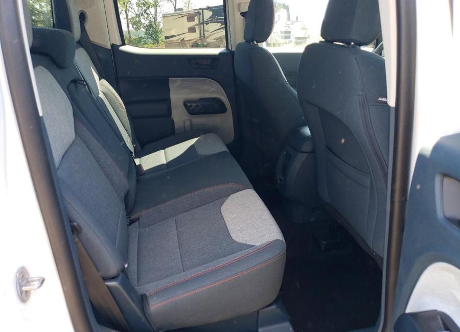 Salvage 2024 Ford Maverick Xlt in White