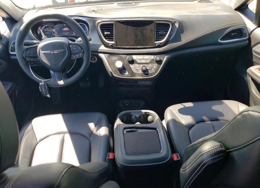 Salvage 2024 Chrysler Pacifica Hybrid Select in White